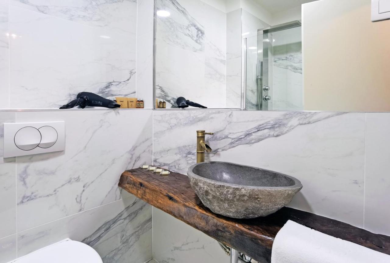 Pearl Stone Apartment
