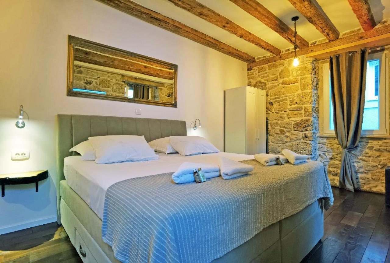 Apartment Pearl Stone